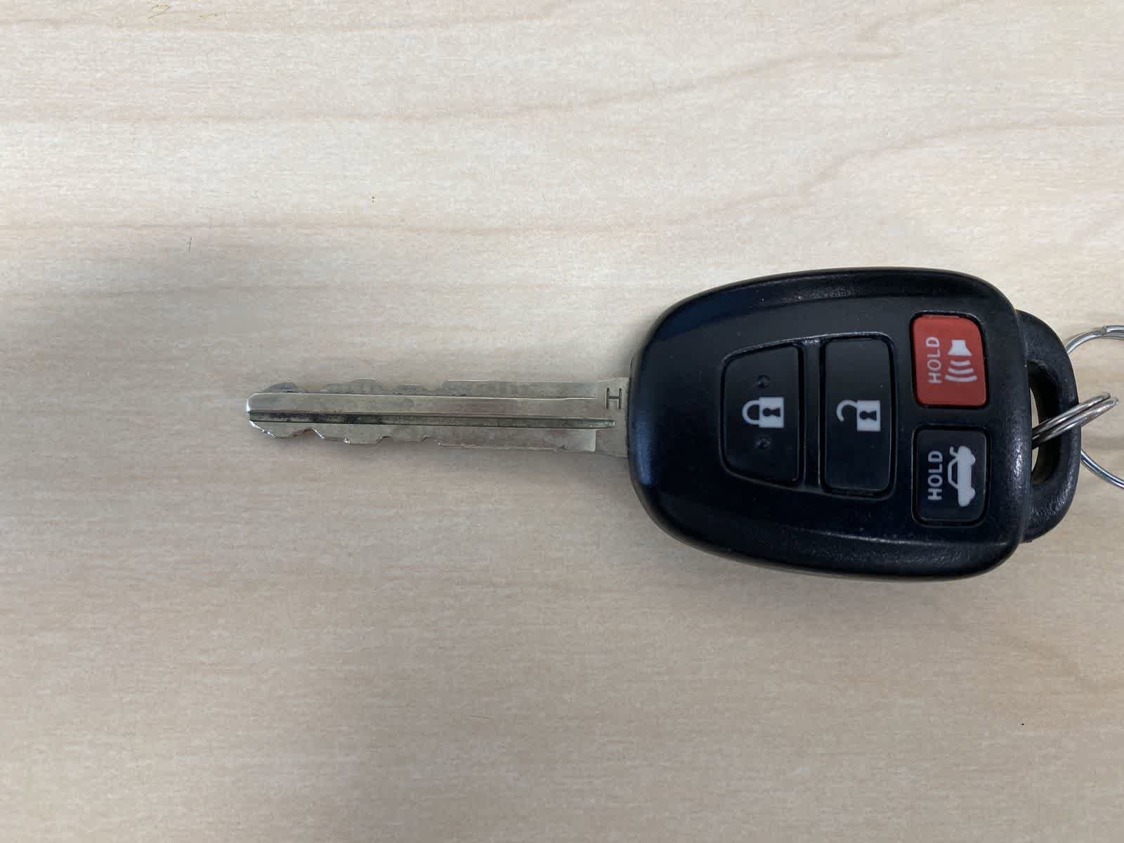 Thumbnail: 2015 Toyota Corolla - 38