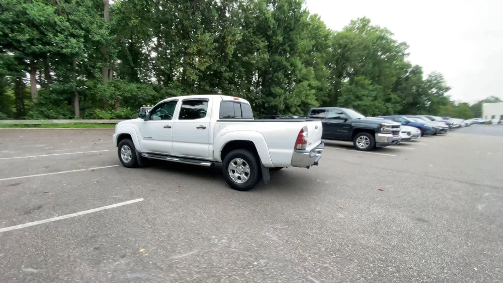 Thumbnail: 2013 Toyota Tacoma - 6