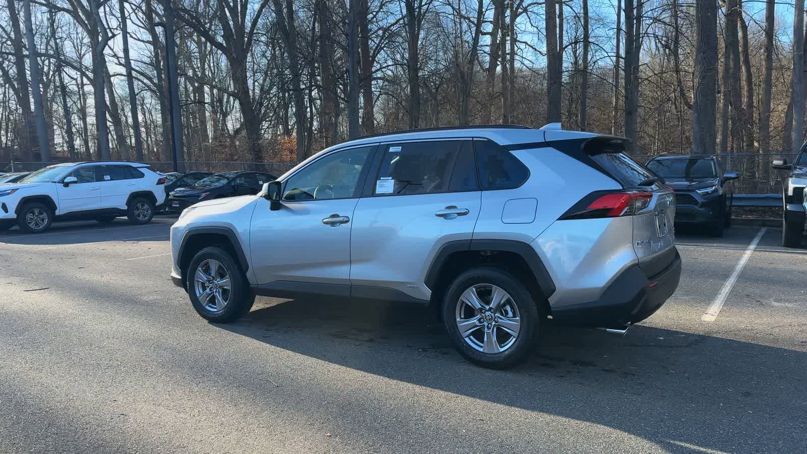 Thumbnail: 2025 Toyota RAV4 - 6