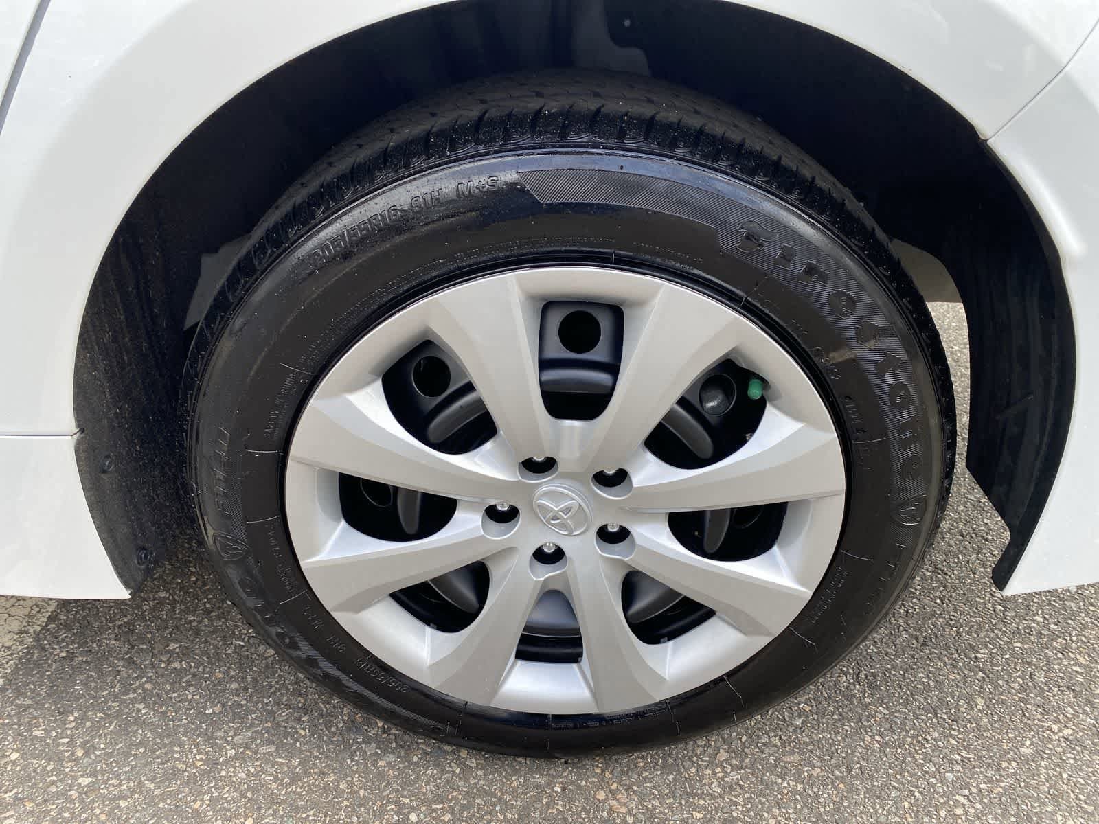 Thumbnail: 2024 Toyota Corolla - 12