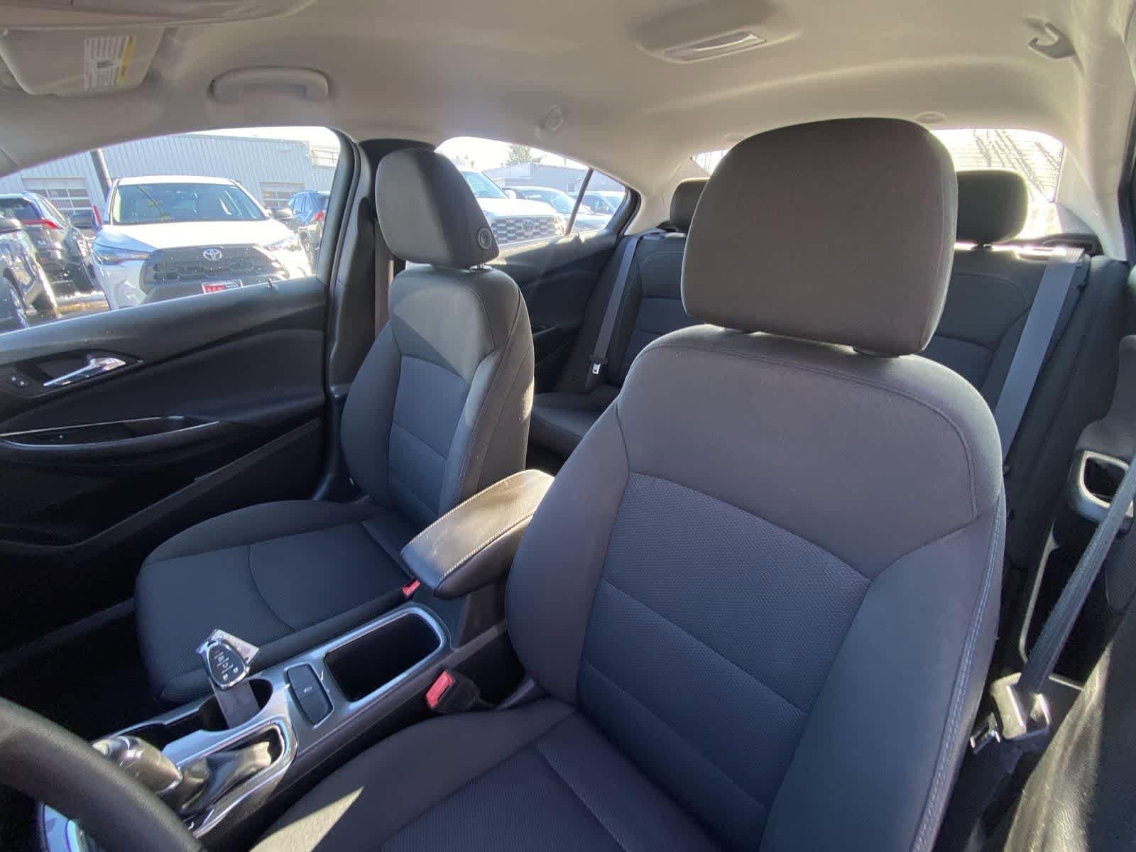 Thumbnail: 2016 Chevrolet Cruze - 24