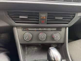 Thumbnail: 2019 Volkswagen Jetta - 30