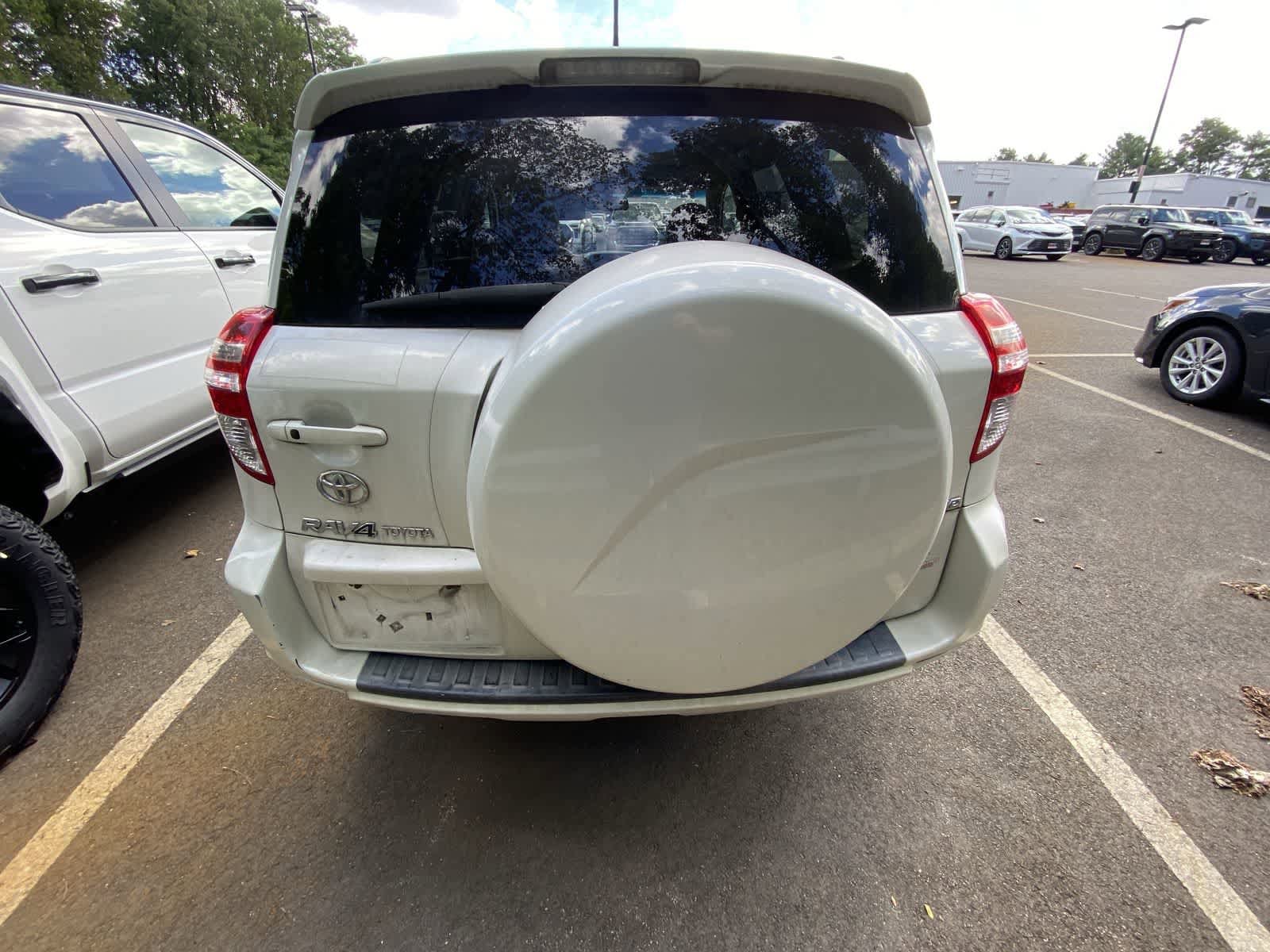 Thumbnail: 2009 Toyota RAV4 - 9