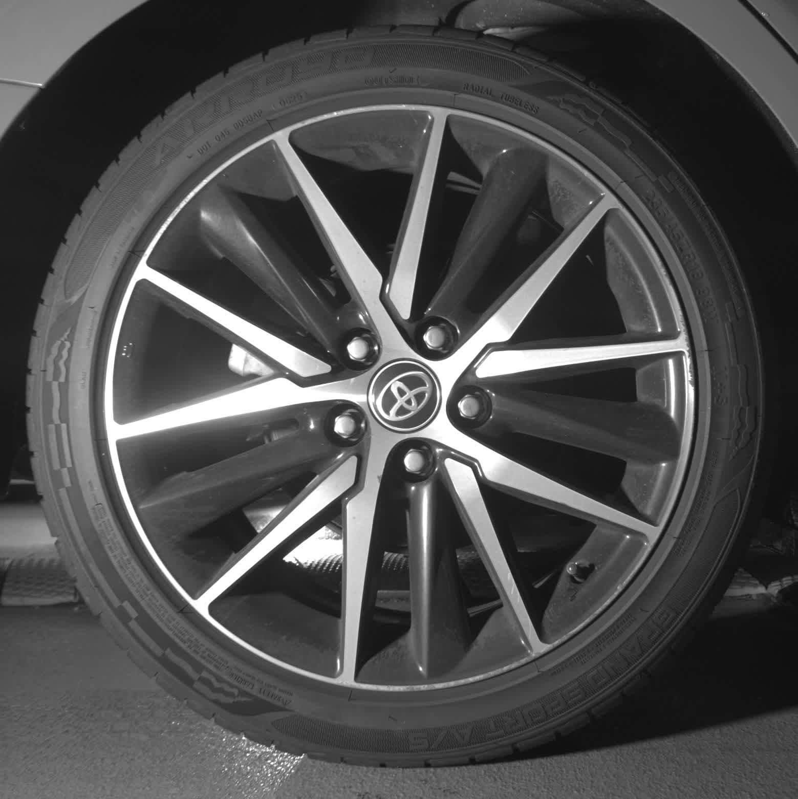 Thumbnail: 2023 Toyota Camry - 22