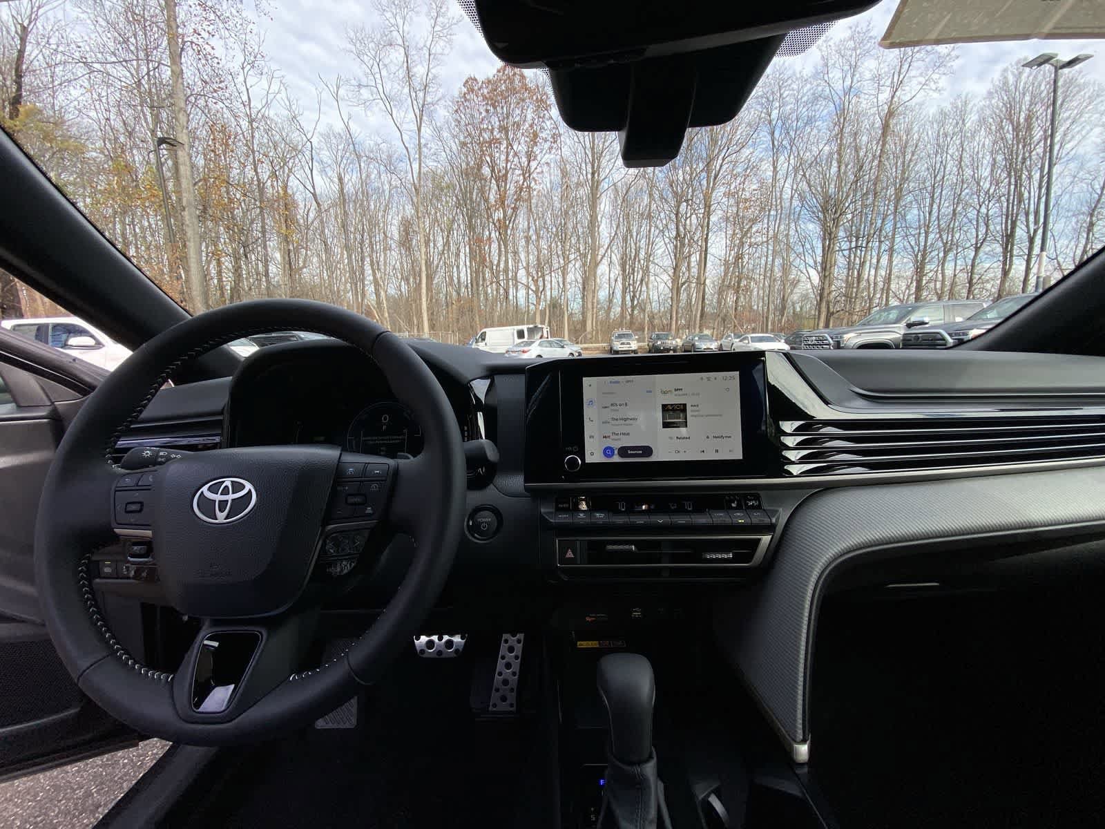 Thumbnail: 2025 Toyota Camry - 24