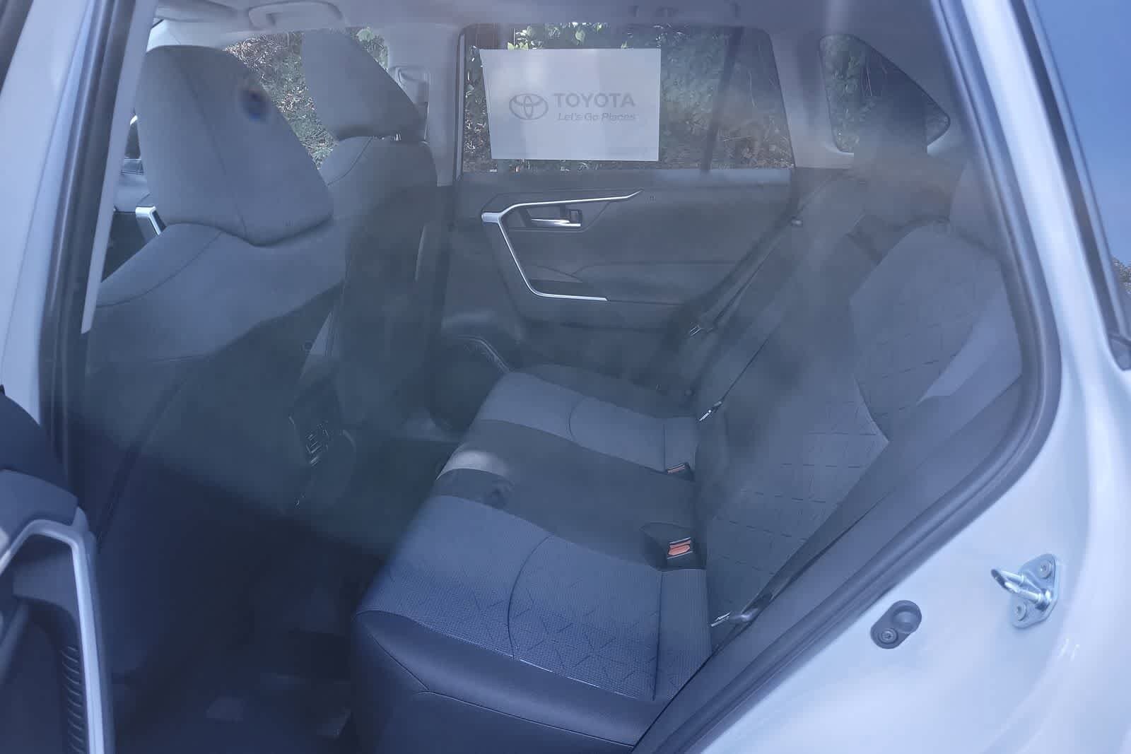 Thumbnail: 2025 Toyota RAV4 - 30