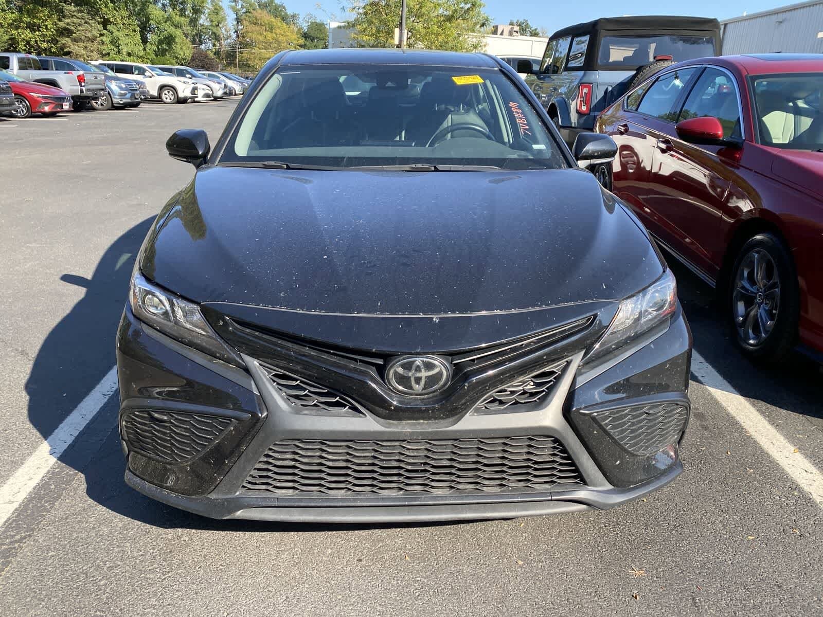 2023 Toyota Camry SE photo 2