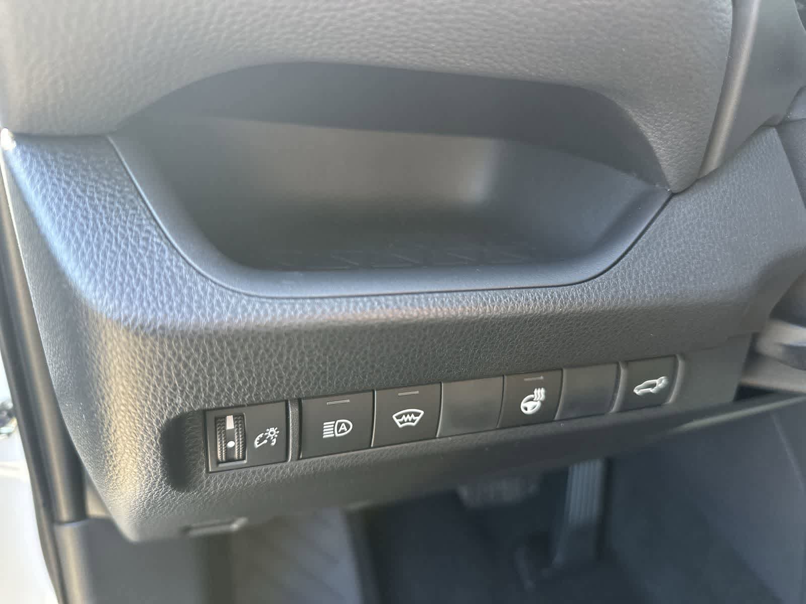 Thumbnail: 2025 Toyota RAV4 - 19