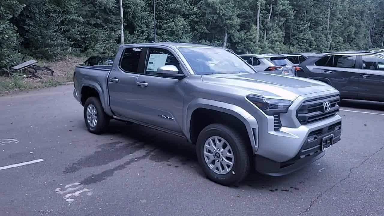 Thumbnail: 2025 Toyota Tacoma - 2