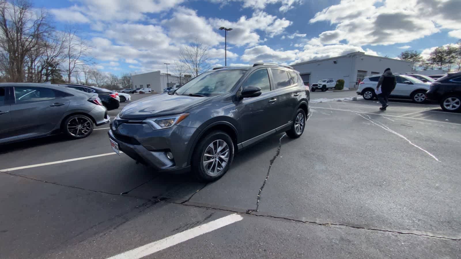 Thumbnail: 2016 Toyota RAV4 - 7