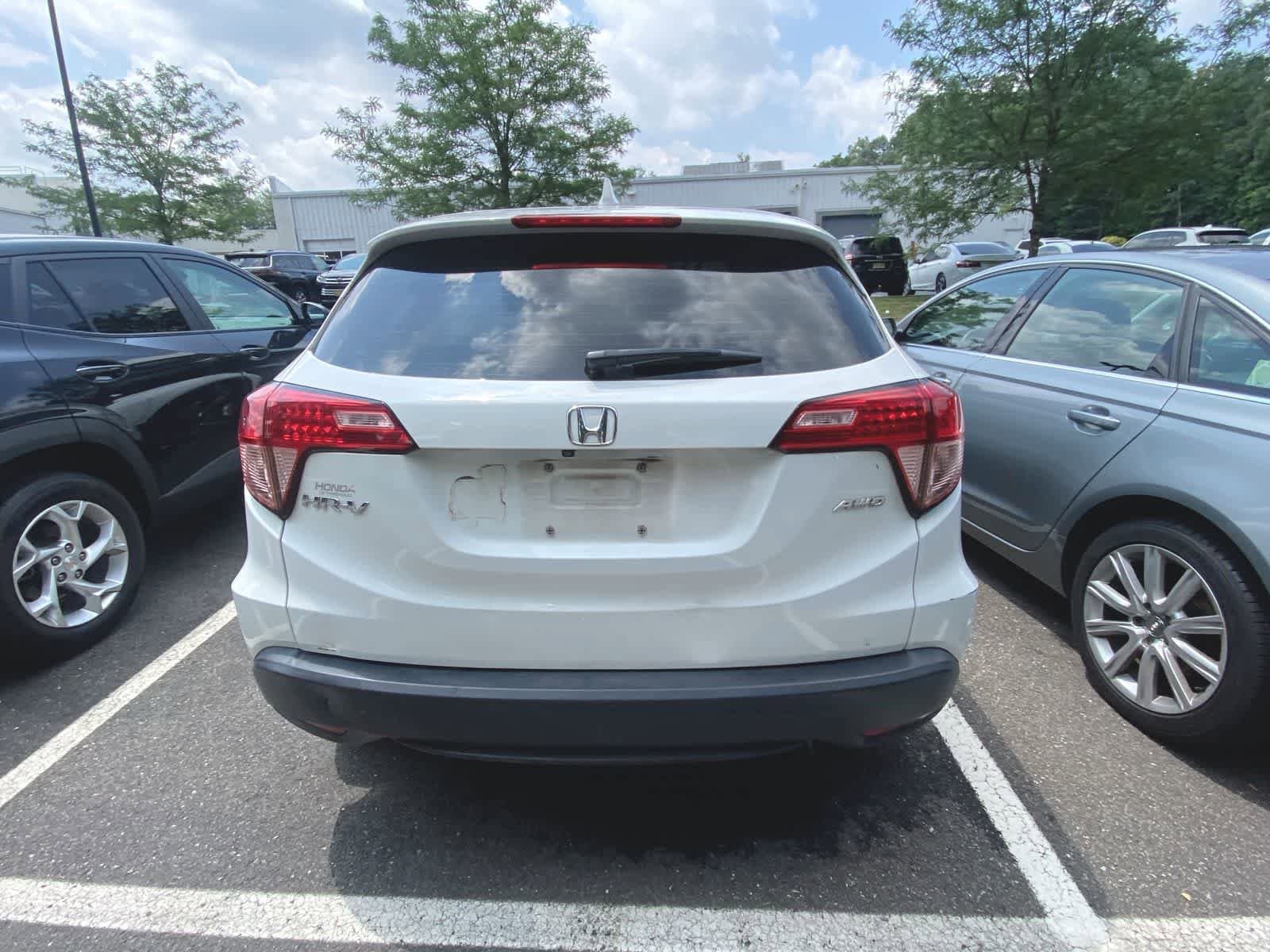 Thumbnail: 2017 Honda HR-V - 8