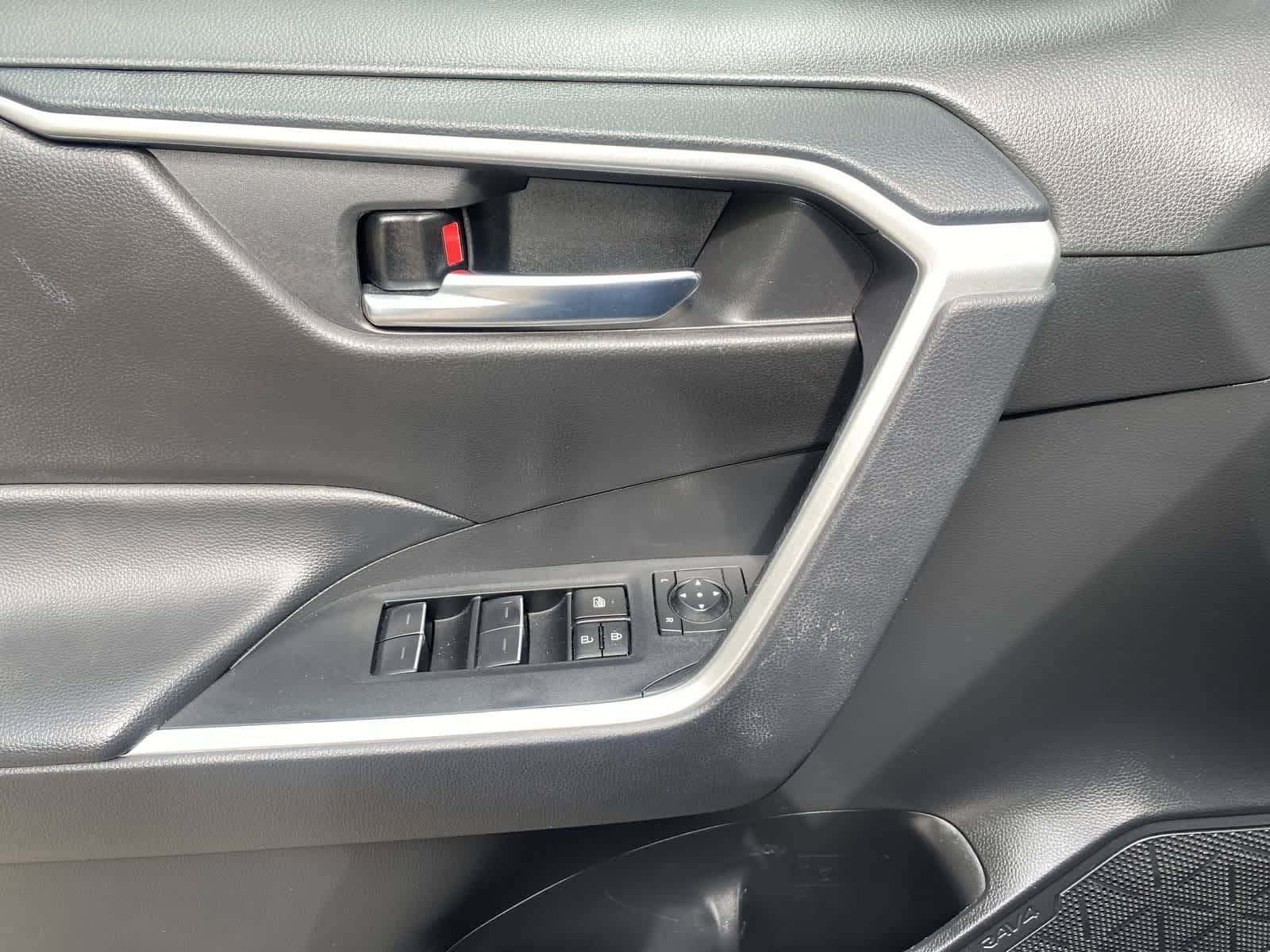 Thumbnail: 2024 Toyota RAV4 - 15