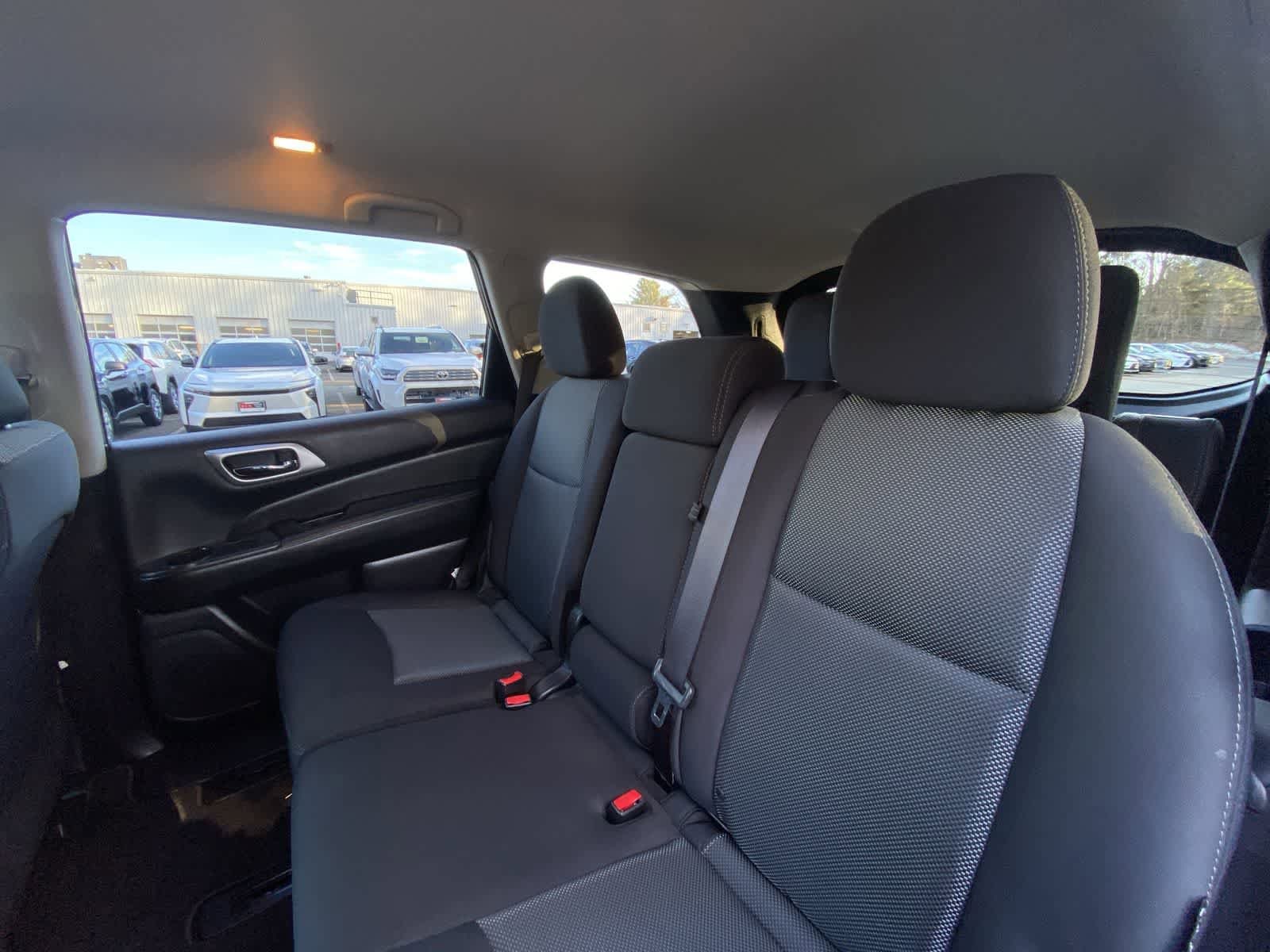 Thumbnail: 2018 Nissan Pathfinder - 27