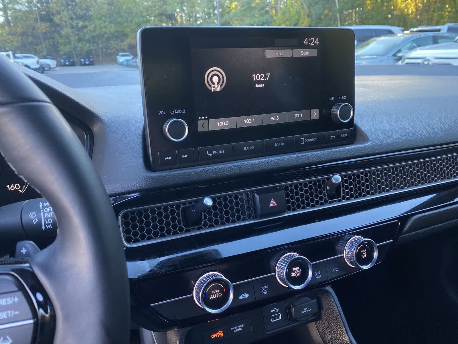 Thumbnail: 2024 Honda Civic - 26