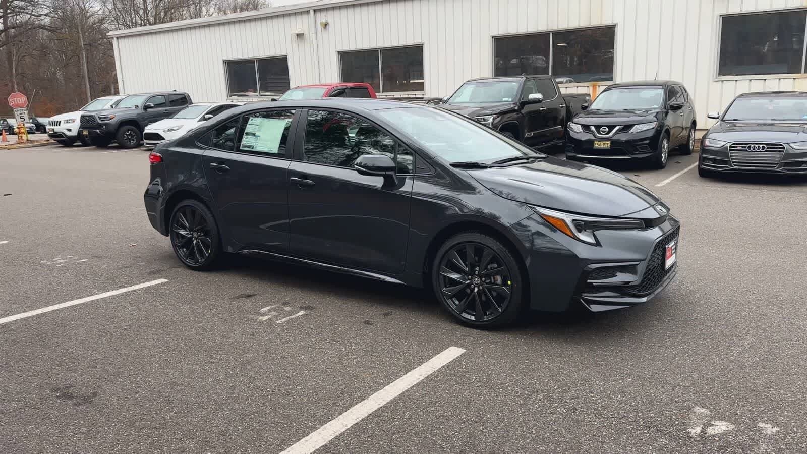 2026 Toyota Corolla SE photo 2