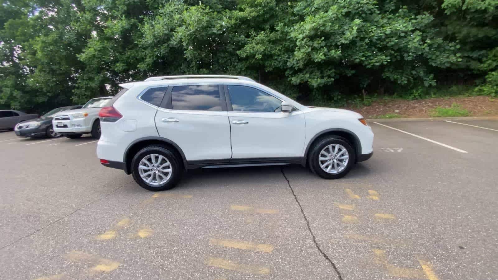Thumbnail: 2018 Nissan Rogue - 9