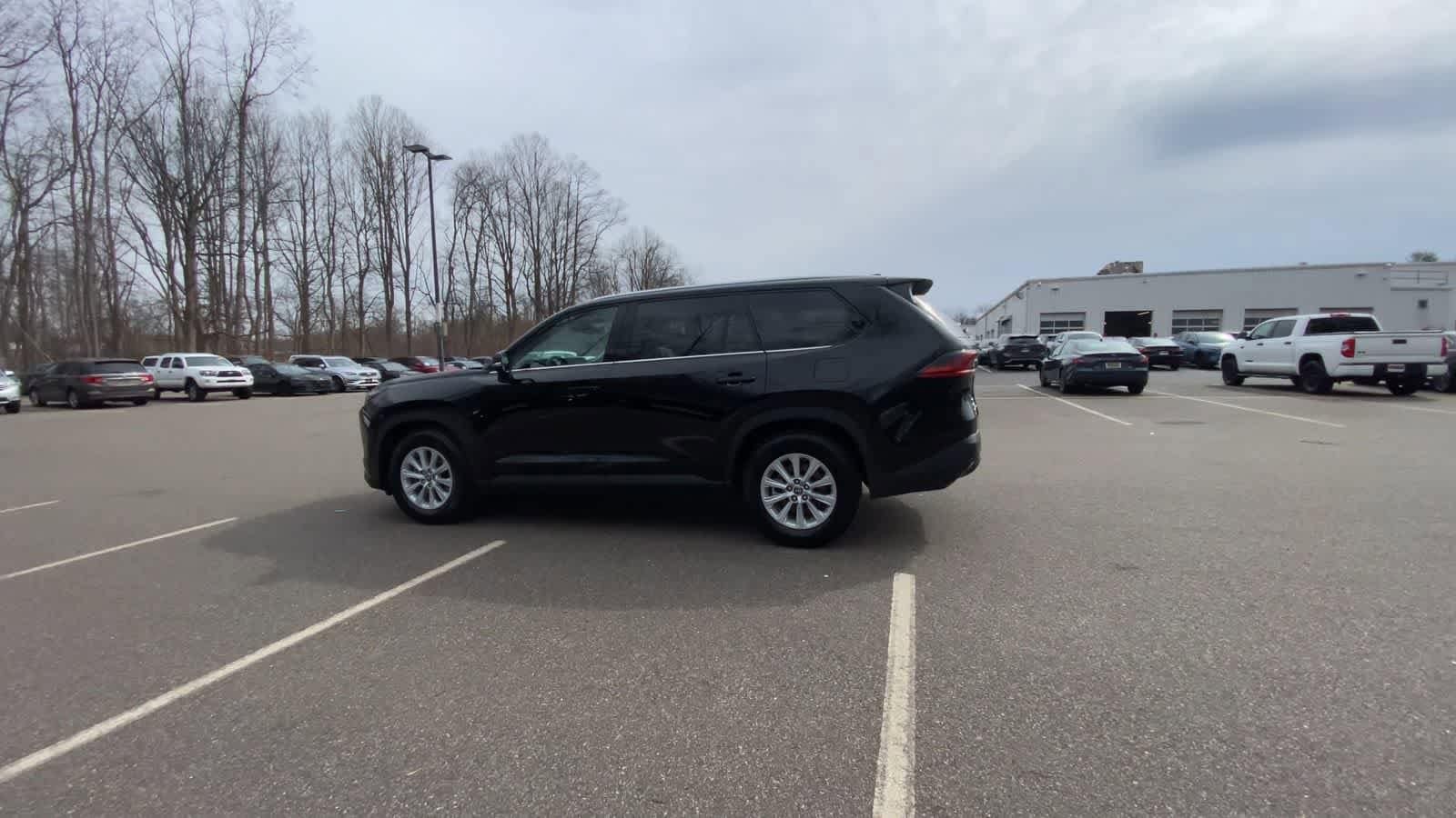 Thumbnail: 2025 Toyota Grand Highlander - 7