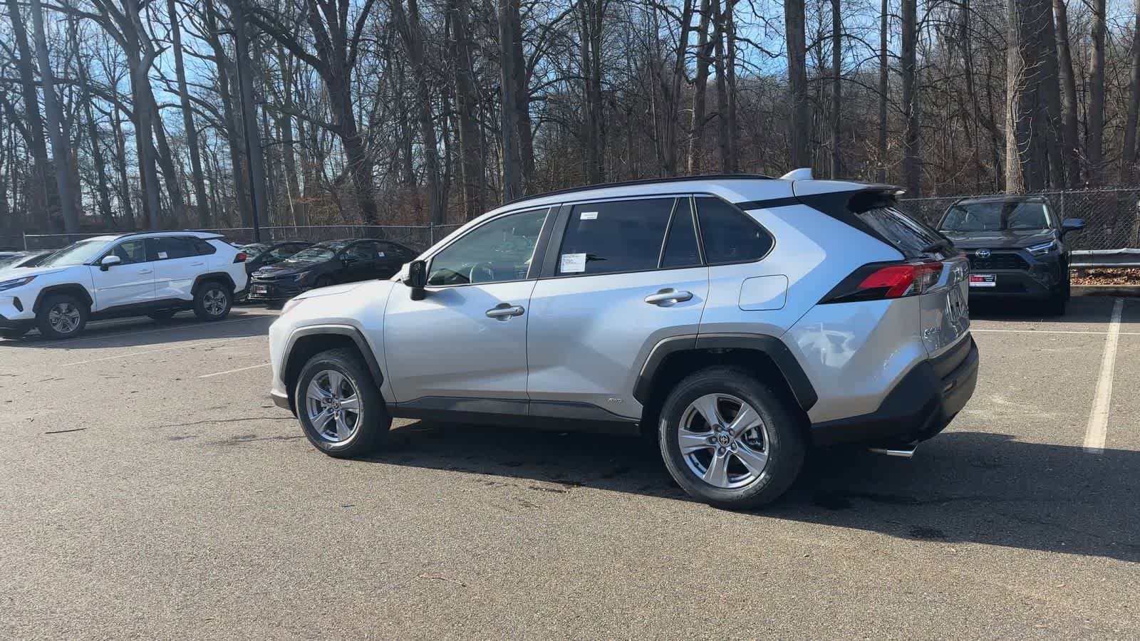 Thumbnail: 2025 Toyota RAV4 - 6