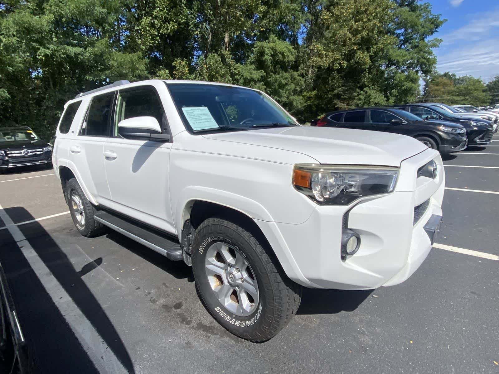 Thumbnail: 2014 Toyota 4Runner - 3