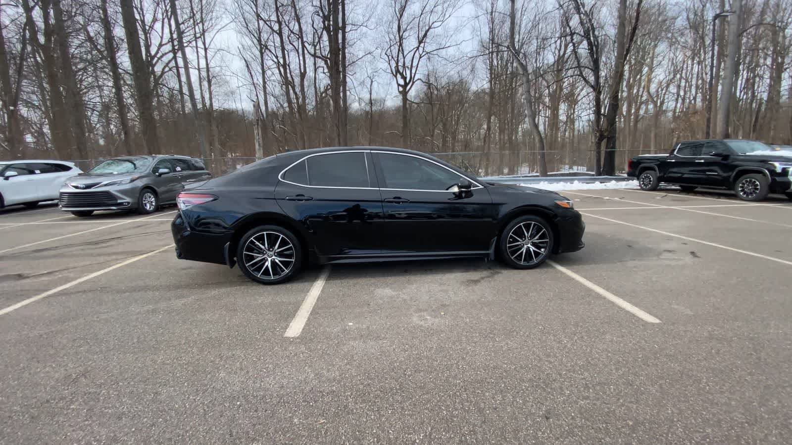 Thumbnail: 2023 Toyota Camry - 14