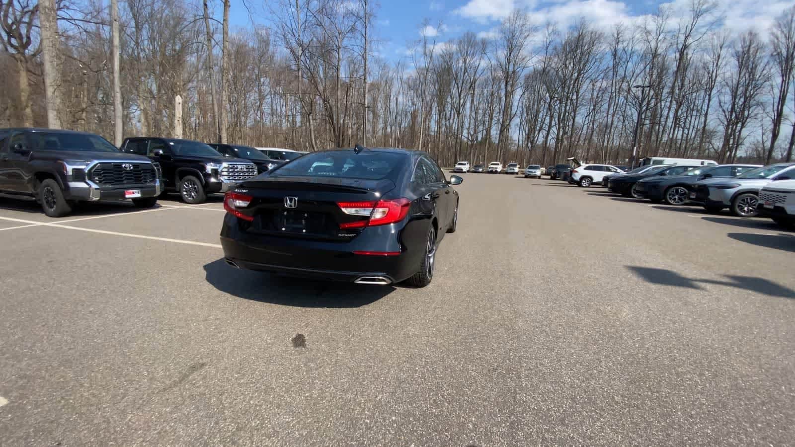 Thumbnail: 2018 Honda Accord - 9