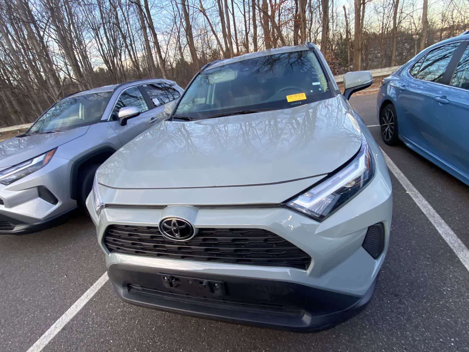 2023 Toyota RAV4 XLE photo 2