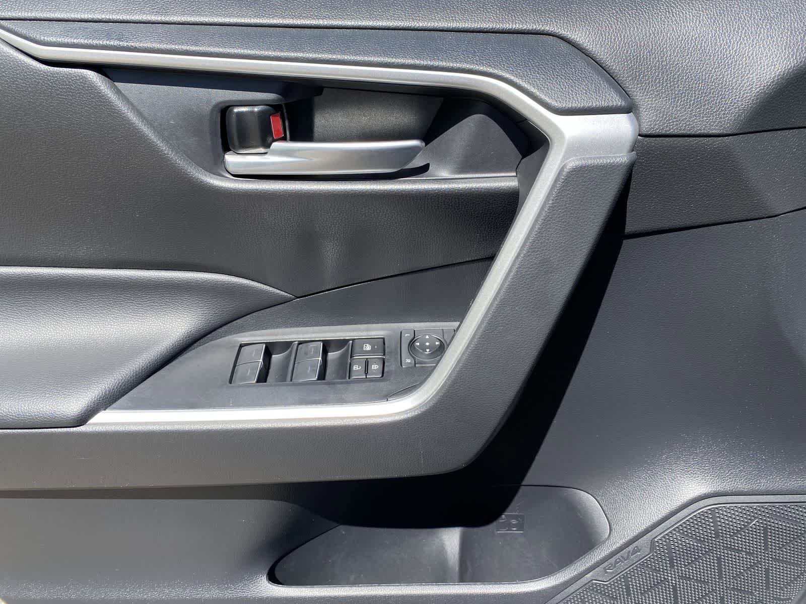 Thumbnail: 2024 Toyota RAV4 - 15