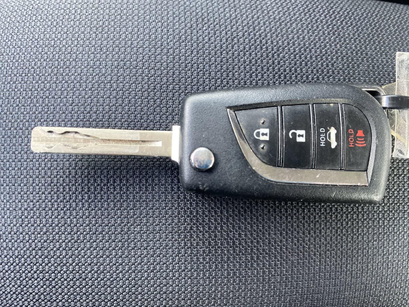 Thumbnail: 2025 Toyota Corolla - 30