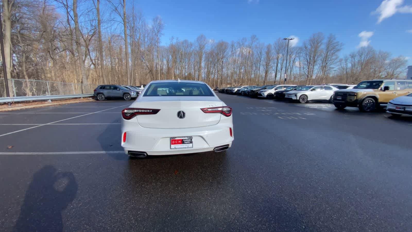 Thumbnail: 2022 Acura TLX - 13