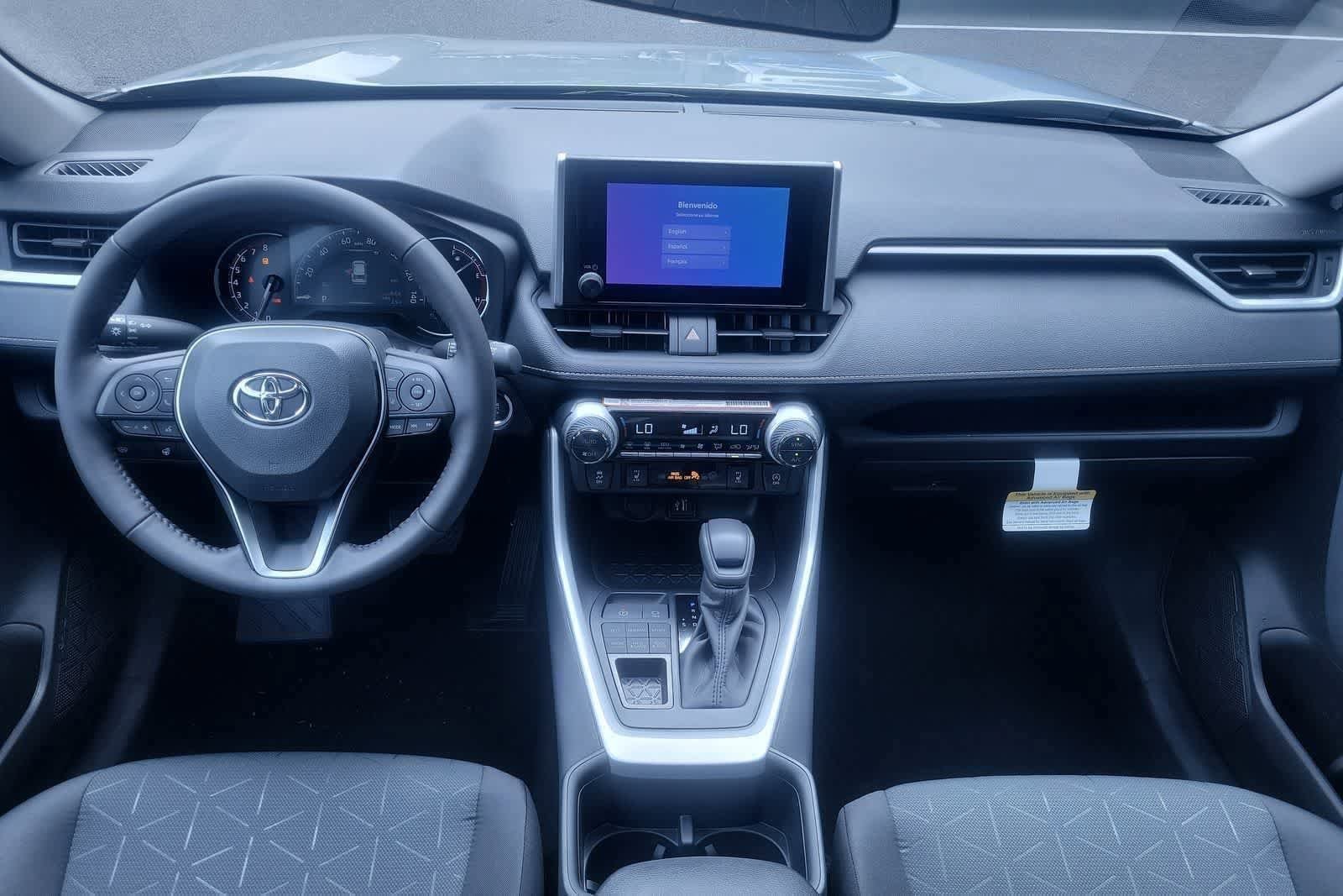 Thumbnail: 2025 Toyota RAV4 - 35