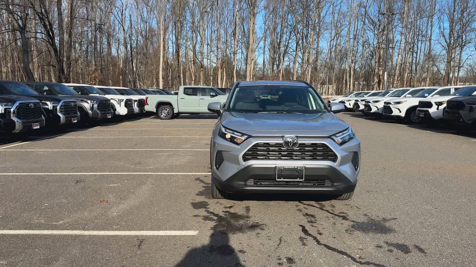 Thumbnail: 2025 Toyota RAV4 - 3