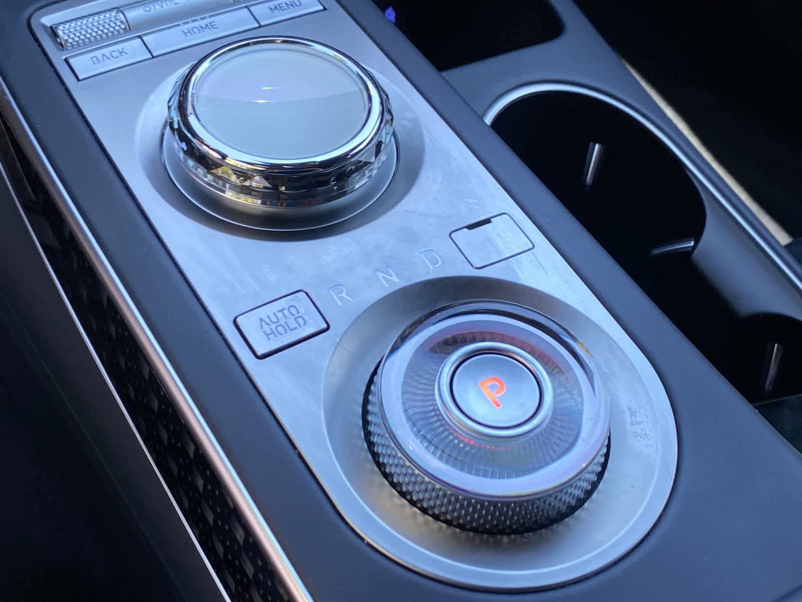 Thumbnail: 2024 Genesis GV70 - 30