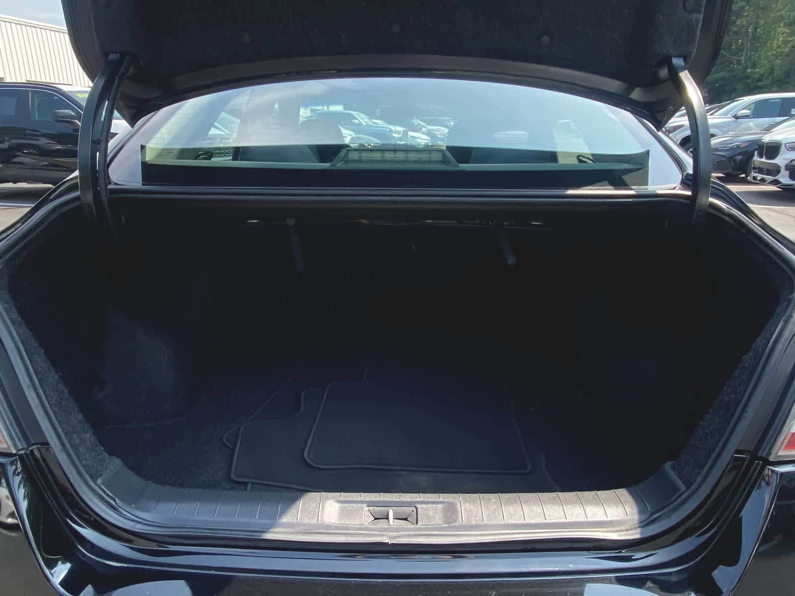 Thumbnail: 2015 Nissan Altima - 10