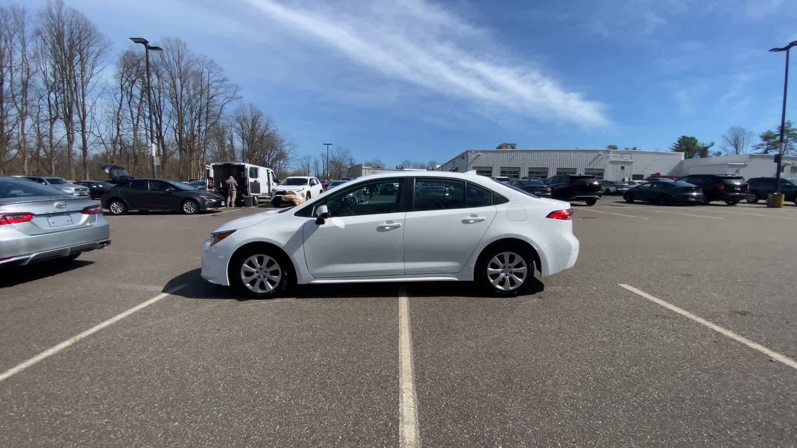 Thumbnail: 2025 Toyota Corolla - 8