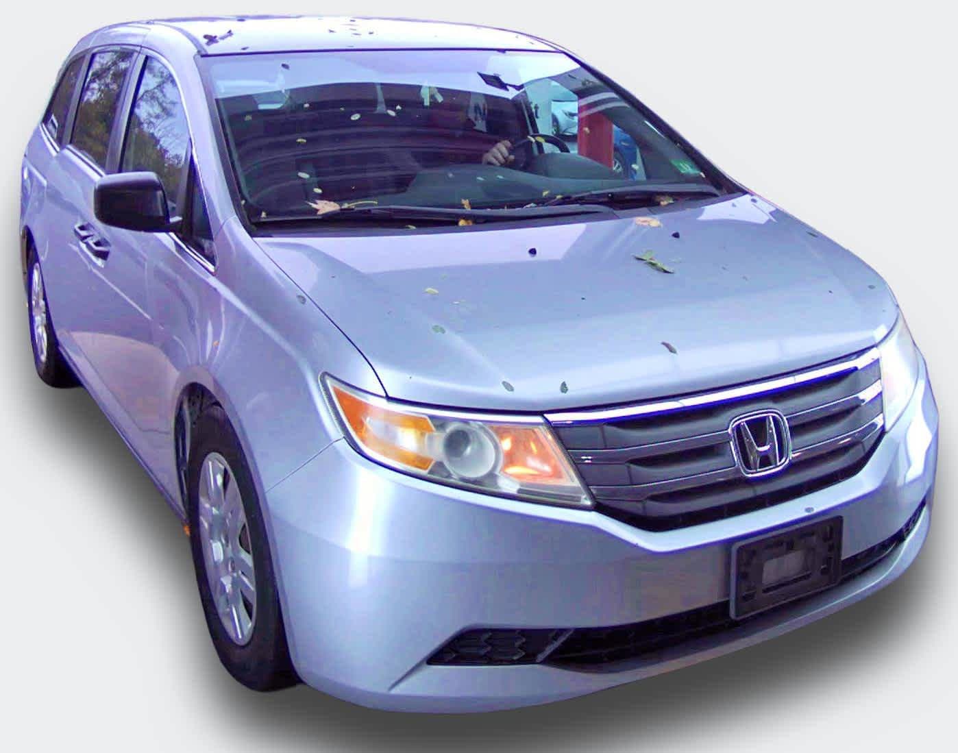 Thumbnail: 2012 Honda Odyssey - 3