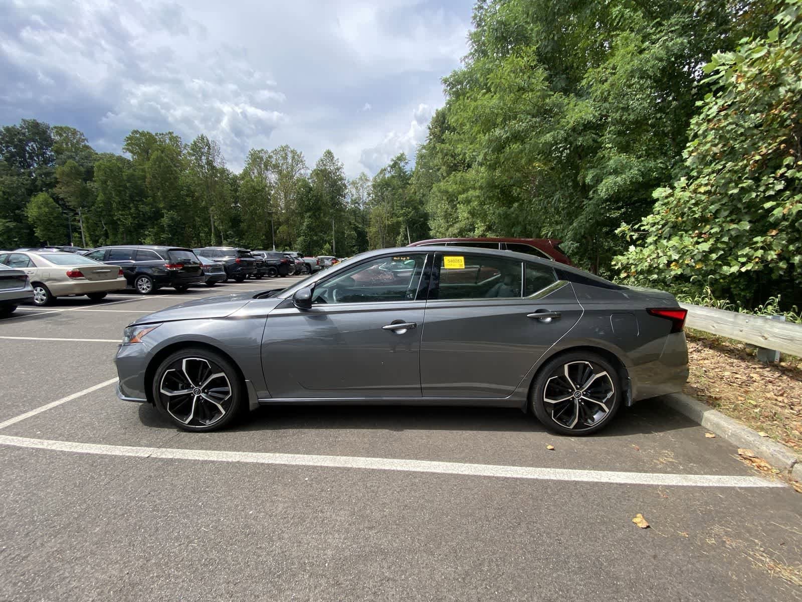 Thumbnail: 2024 Nissan Altima - 10