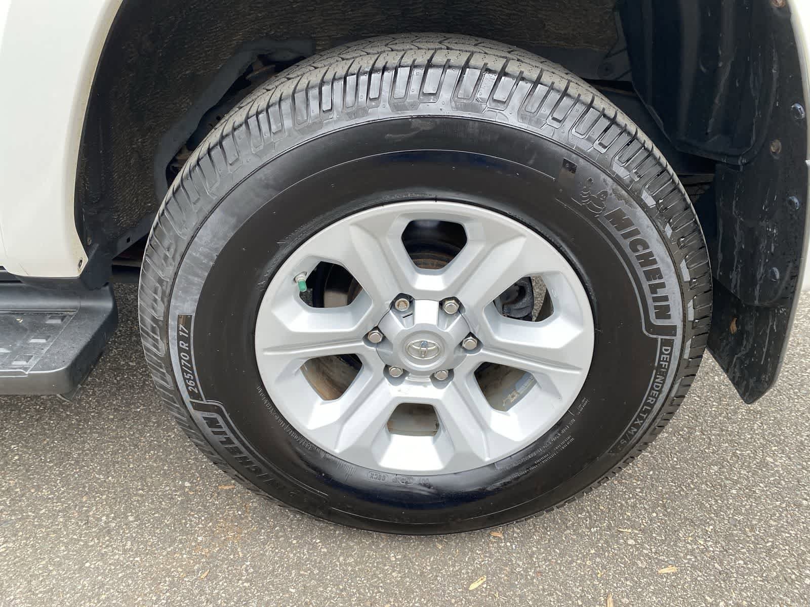 Thumbnail: 2016 Toyota 4Runner - 17