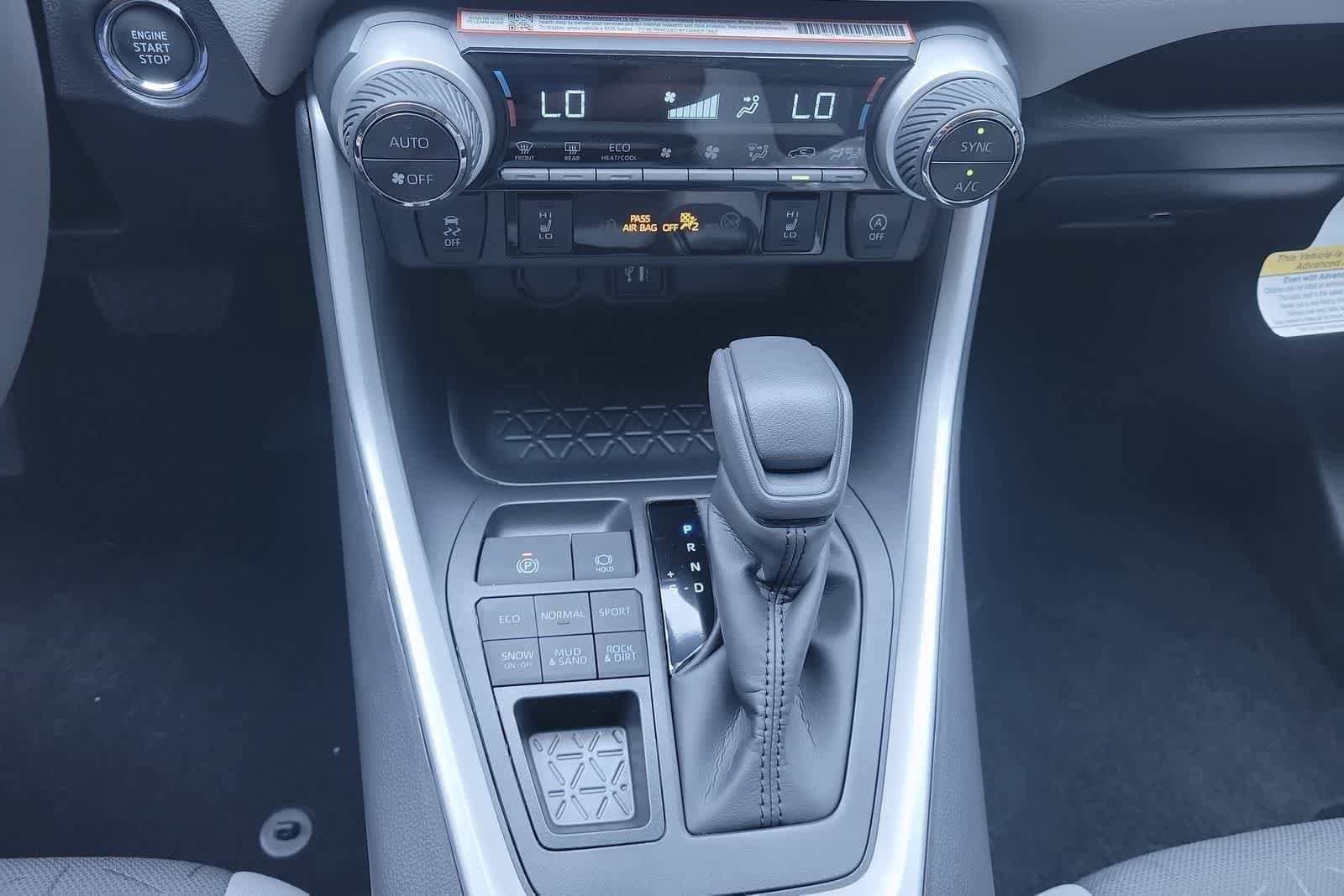 Thumbnail: 2025 Toyota RAV4 - 24