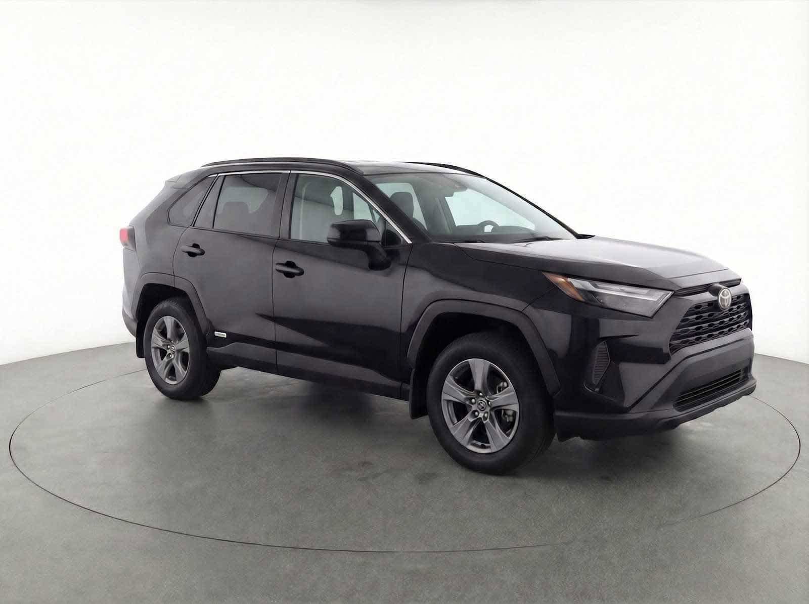 Thumbnail: 2025 Toyota RAV4 - 4