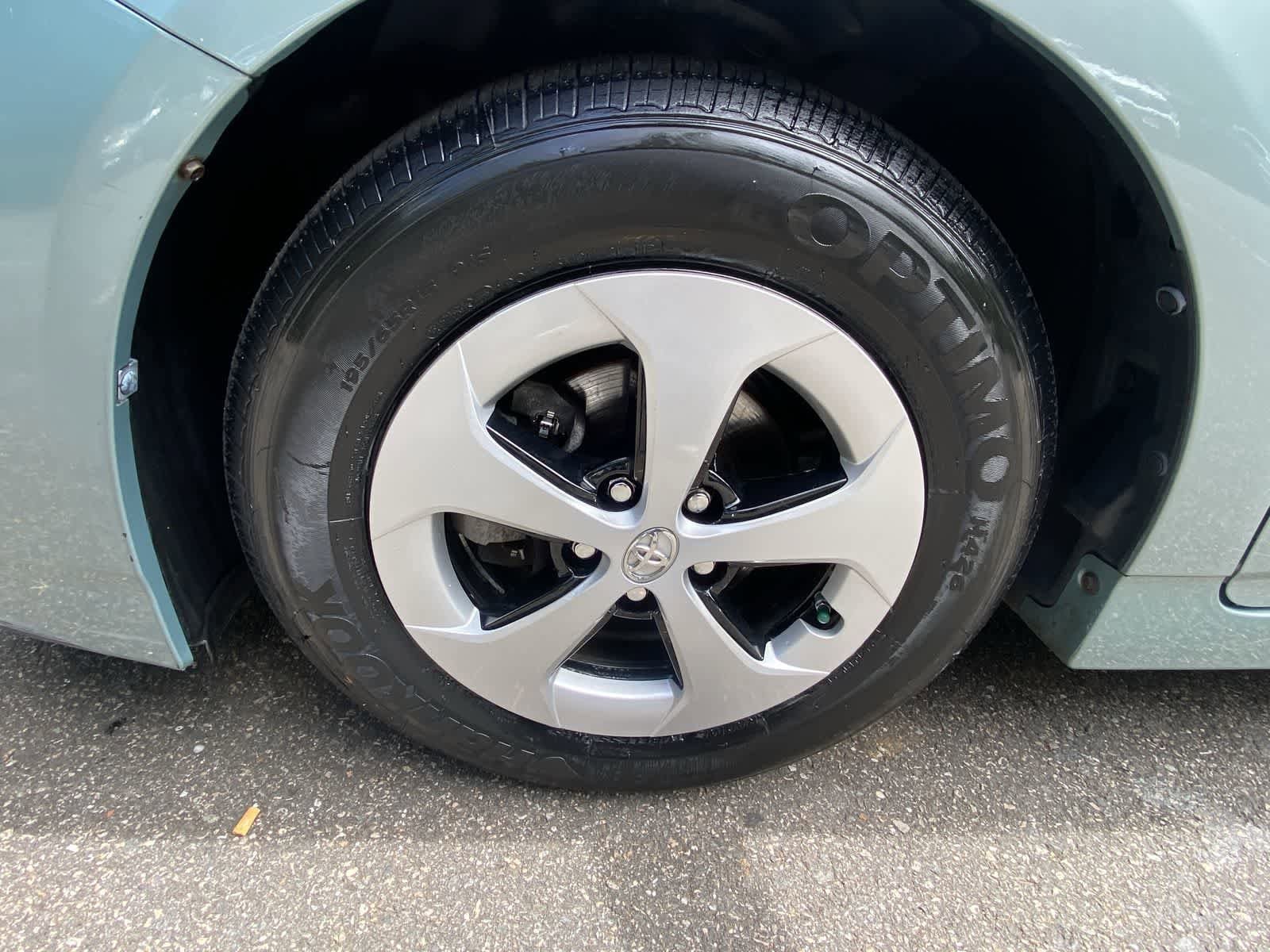 Thumbnail: 2014 Toyota Prius - 11