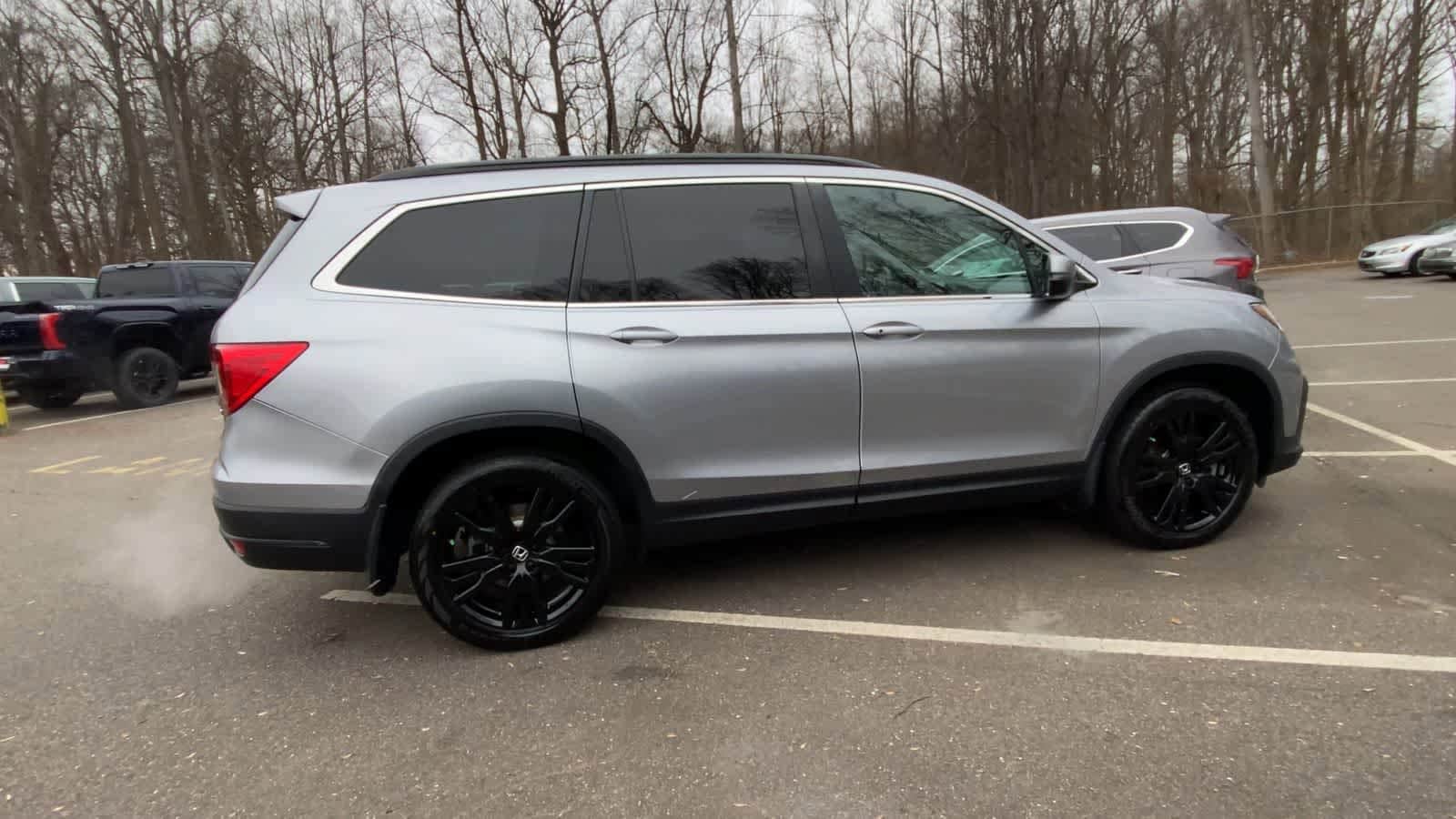 Thumbnail: 2022 Honda Pilot - 18