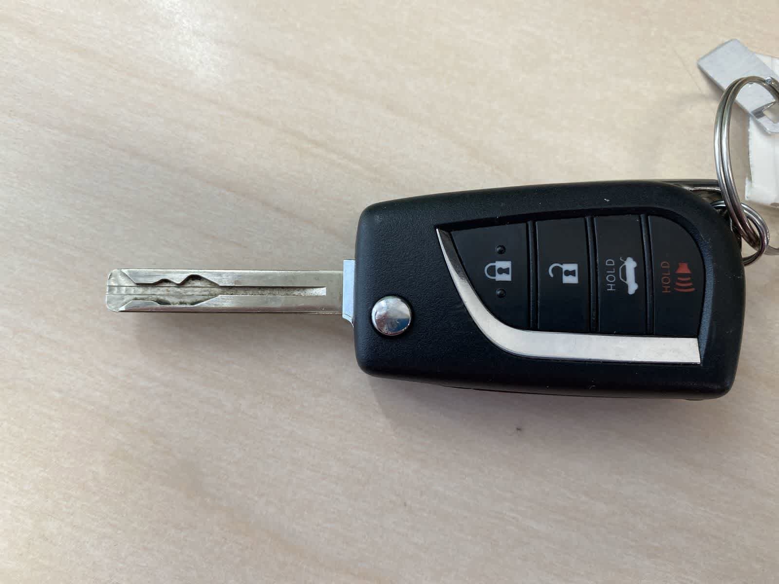 Thumbnail: 2023 Toyota Camry - 39