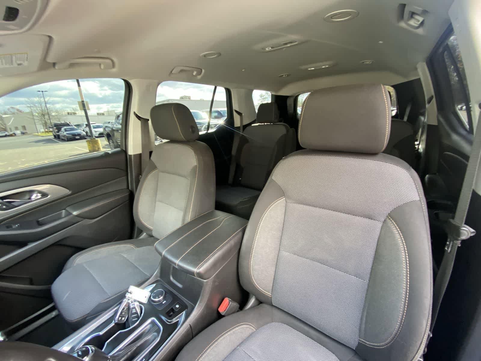 Thumbnail: 2018 Chevrolet Traverse - 23