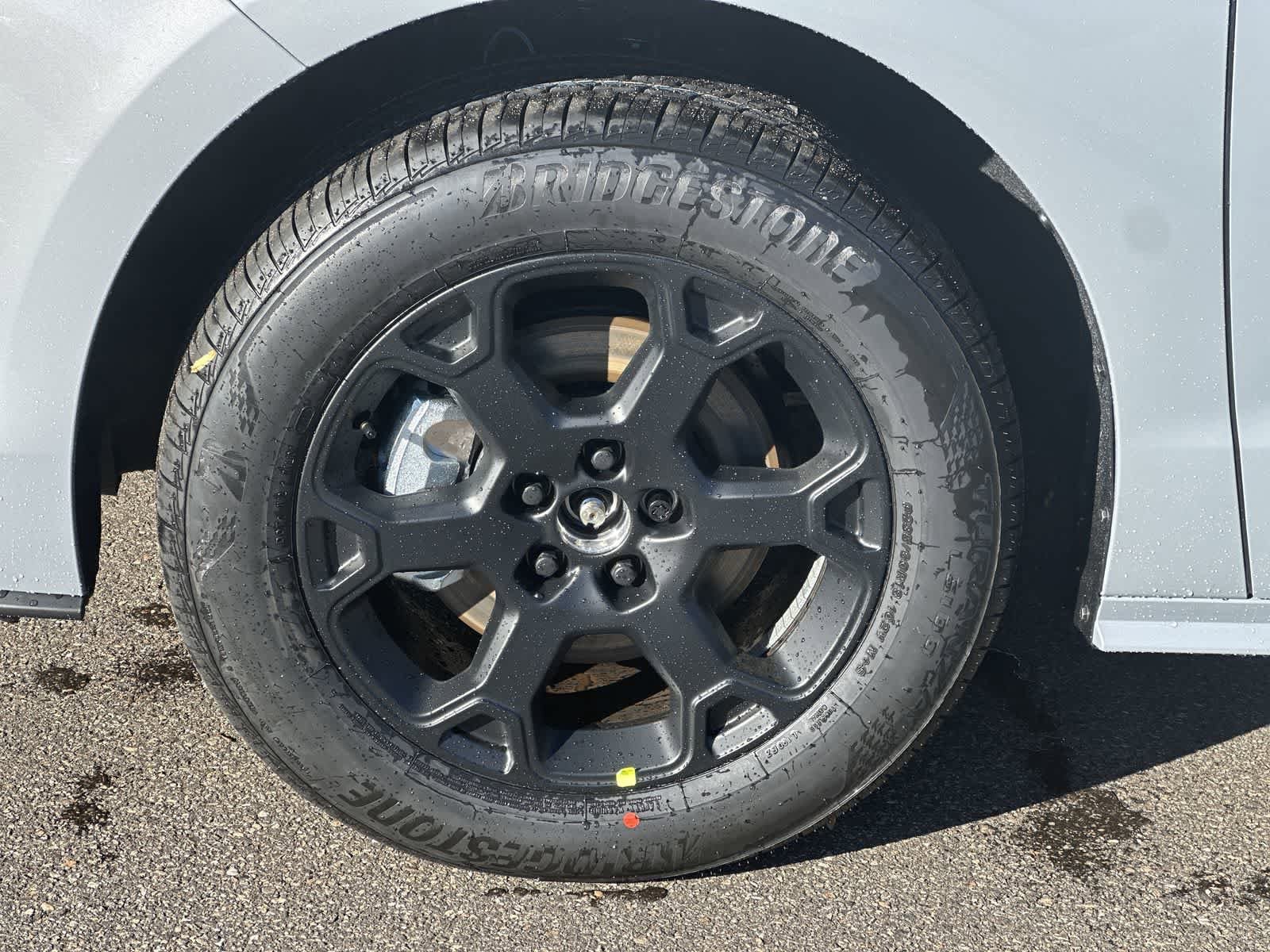 Thumbnail: 2026 Toyota Sienna - 10