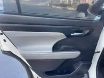 Thumbnail: 2021 Toyota Highlander - 19