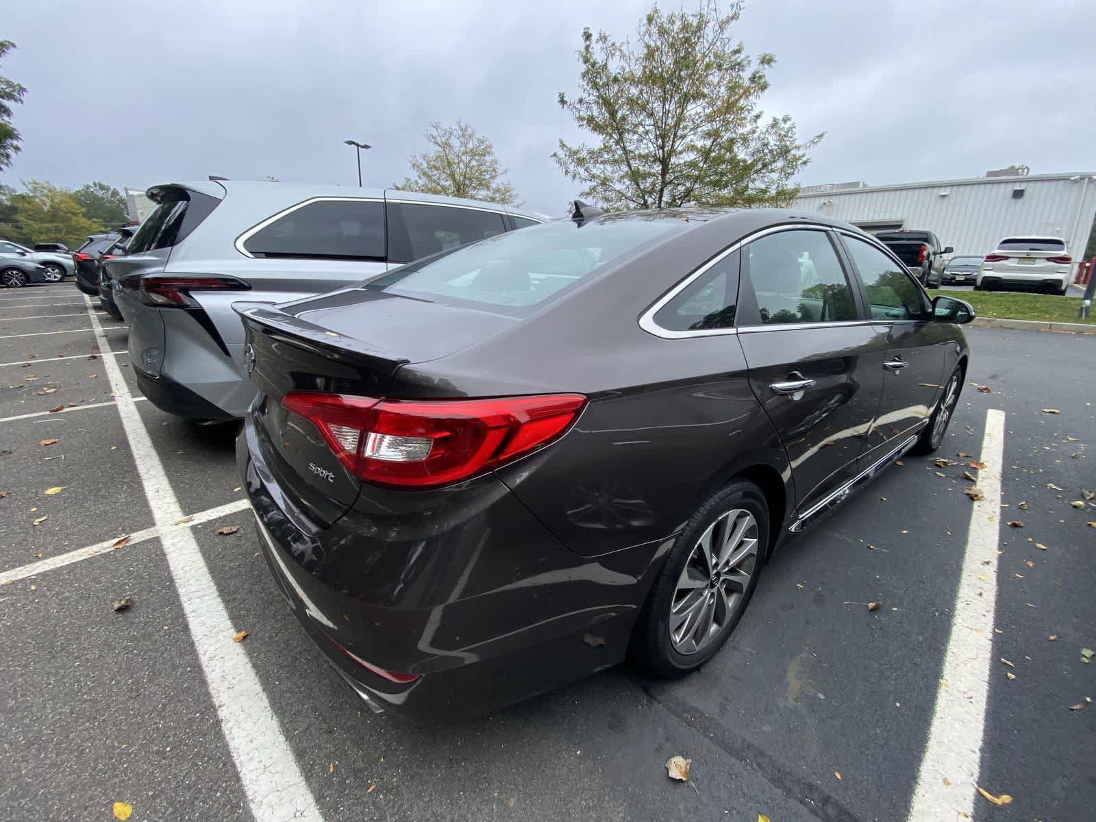 Thumbnail: 2016 Hyundai Sonata - 7