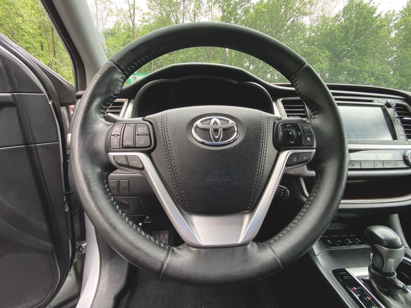 Thumbnail: 2018 Toyota Highlander - 26