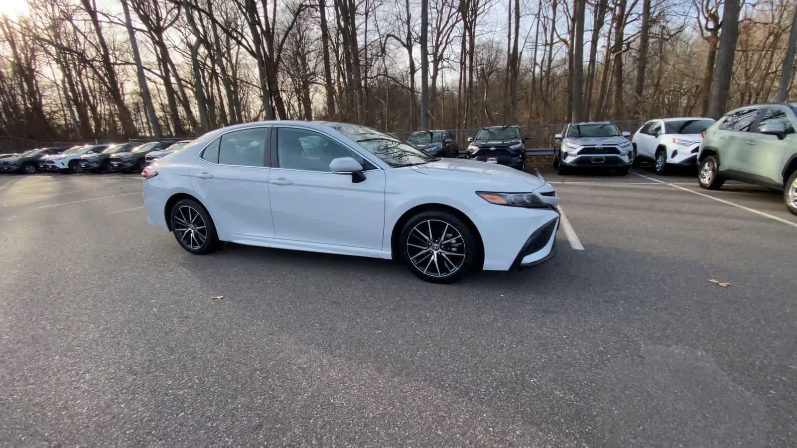 Thumbnail: 2023 Toyota Camry - 9