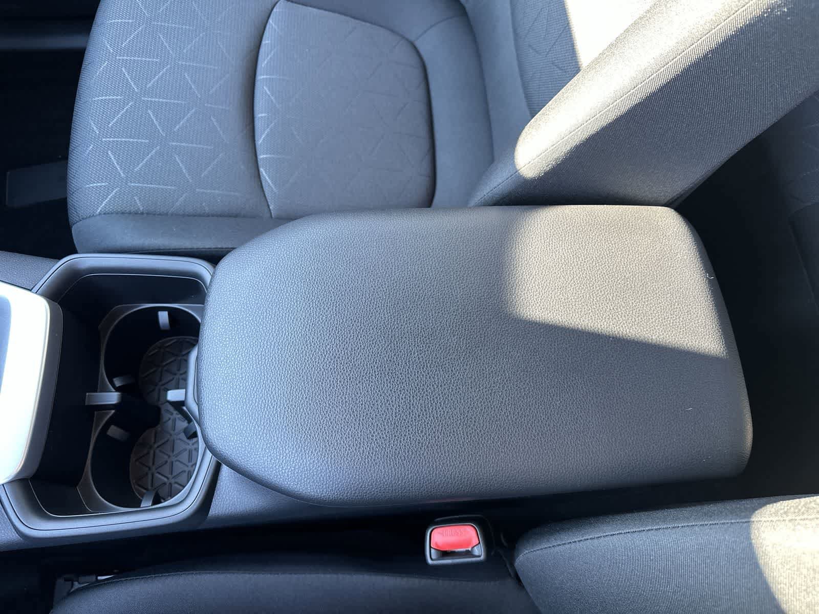 Thumbnail: 2025 Toyota RAV4 - 29