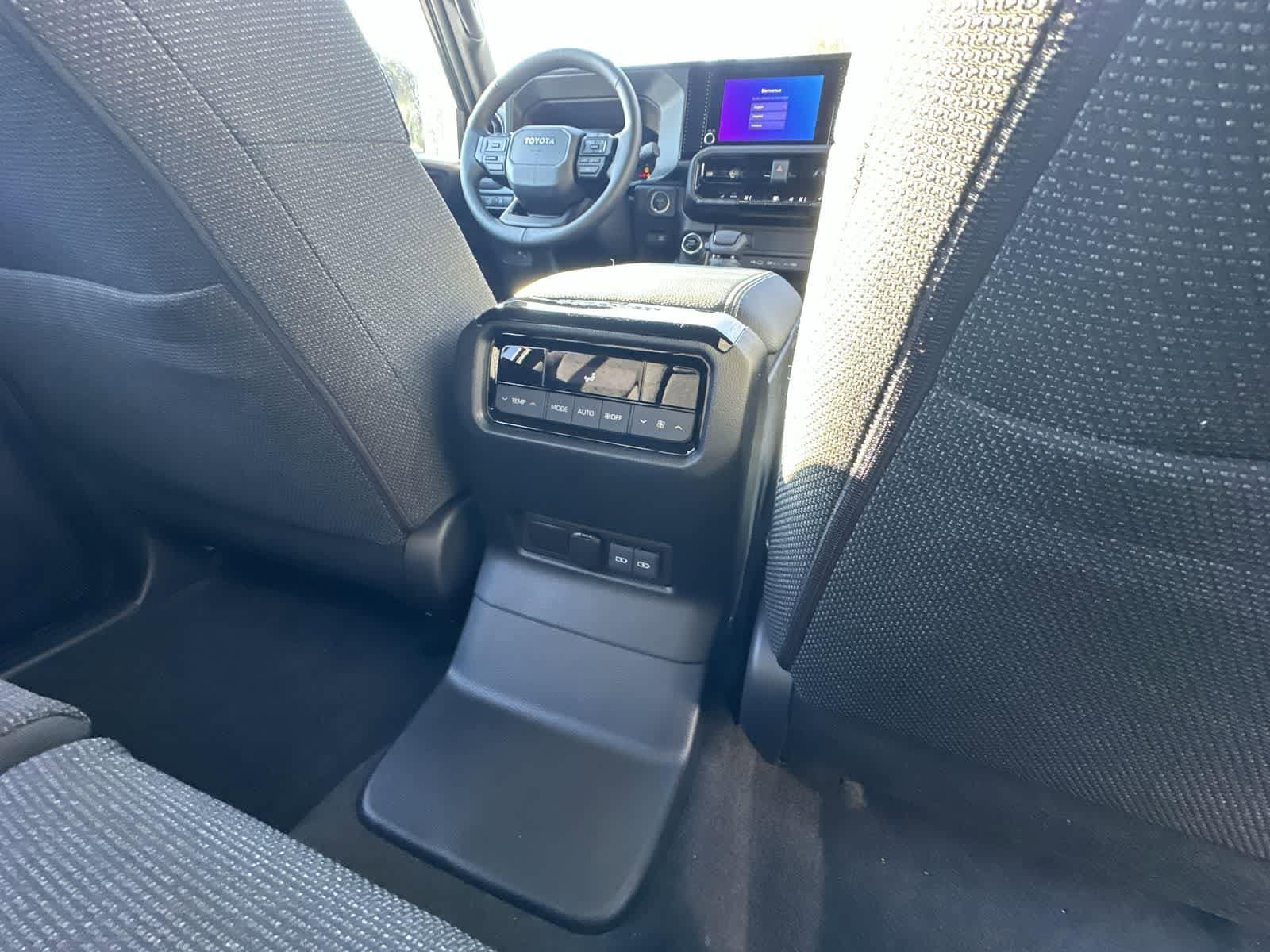 Thumbnail: 2026 Toyota Land Cruiser - 32